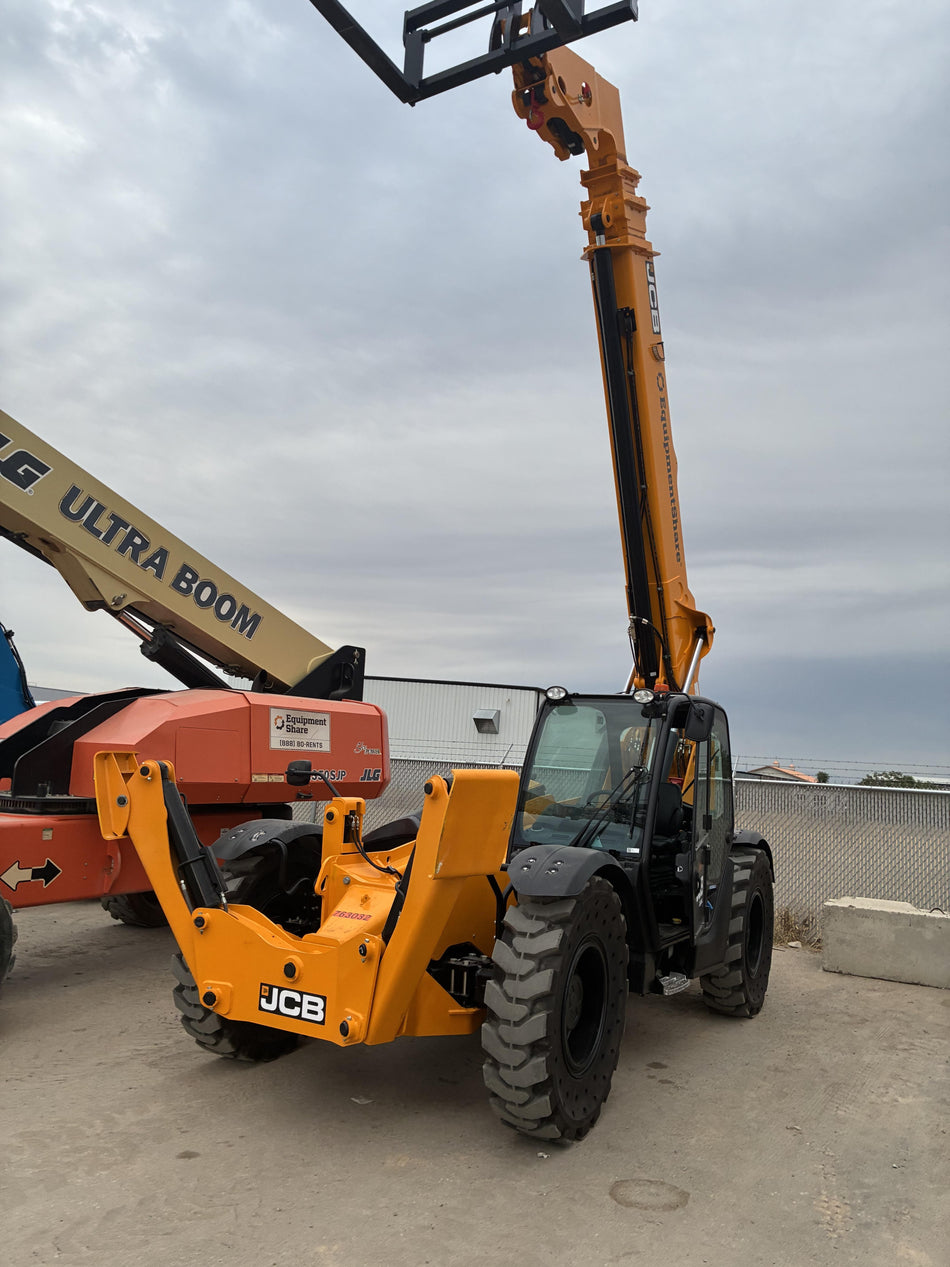 2026 JCB 512-56