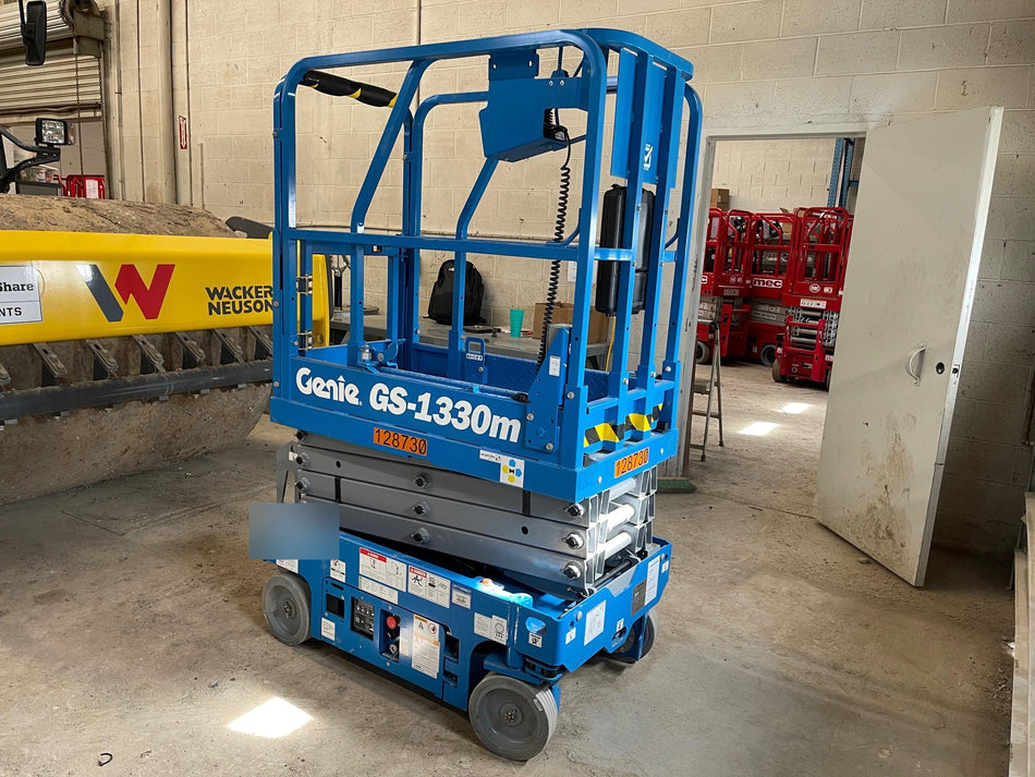 2021 GENIE GS-1330m