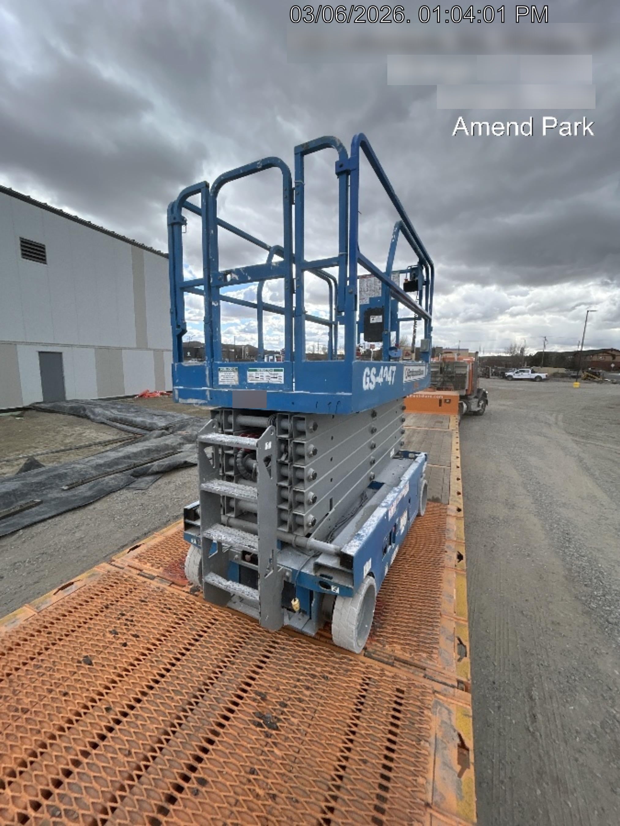 2019 Genie GS-4047 Folding rails with half height swing gate, 800W Inverter