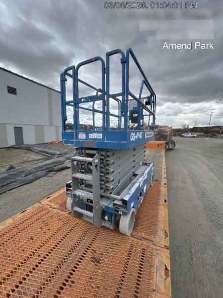 2019 Genie GS-4047 Folding rails with half height swing gate, 800W Inverter