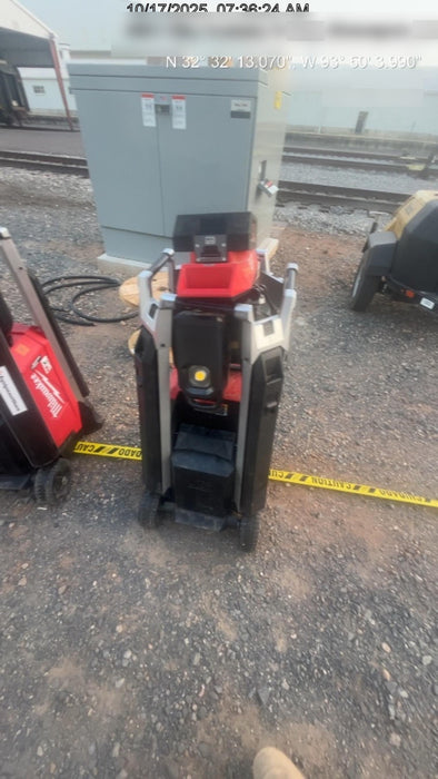 2022 MILWAUKEE MXF041-1XC