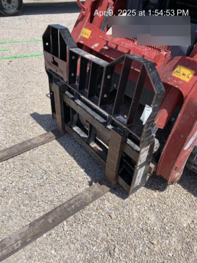 2024 VIRNIG 48" Pallet Forks - Virnig