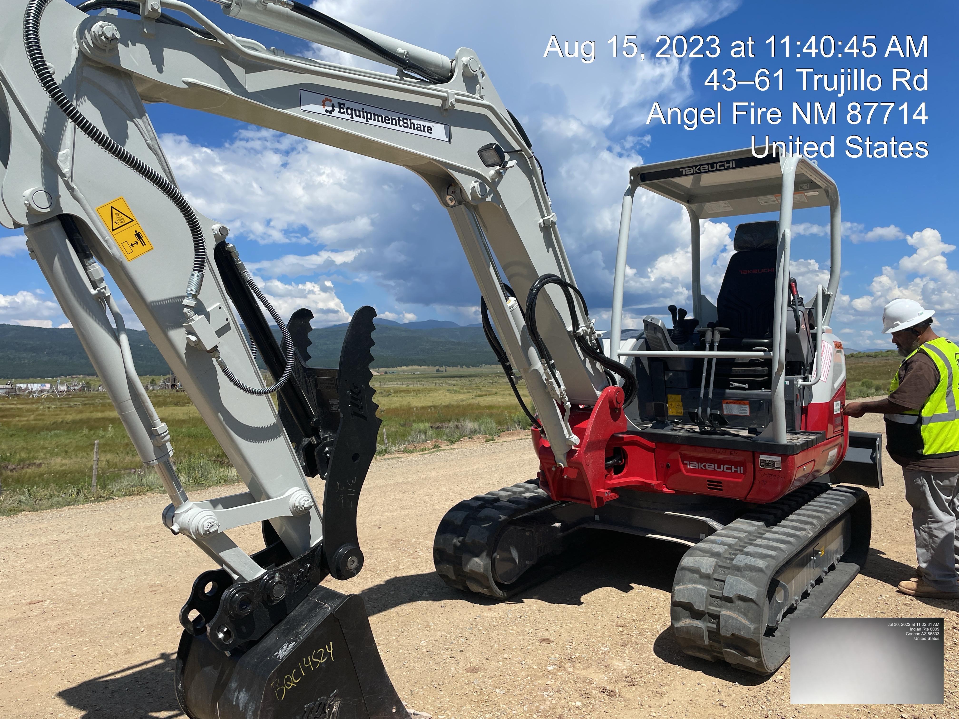 2023 TAKEUCHI TB250-2R