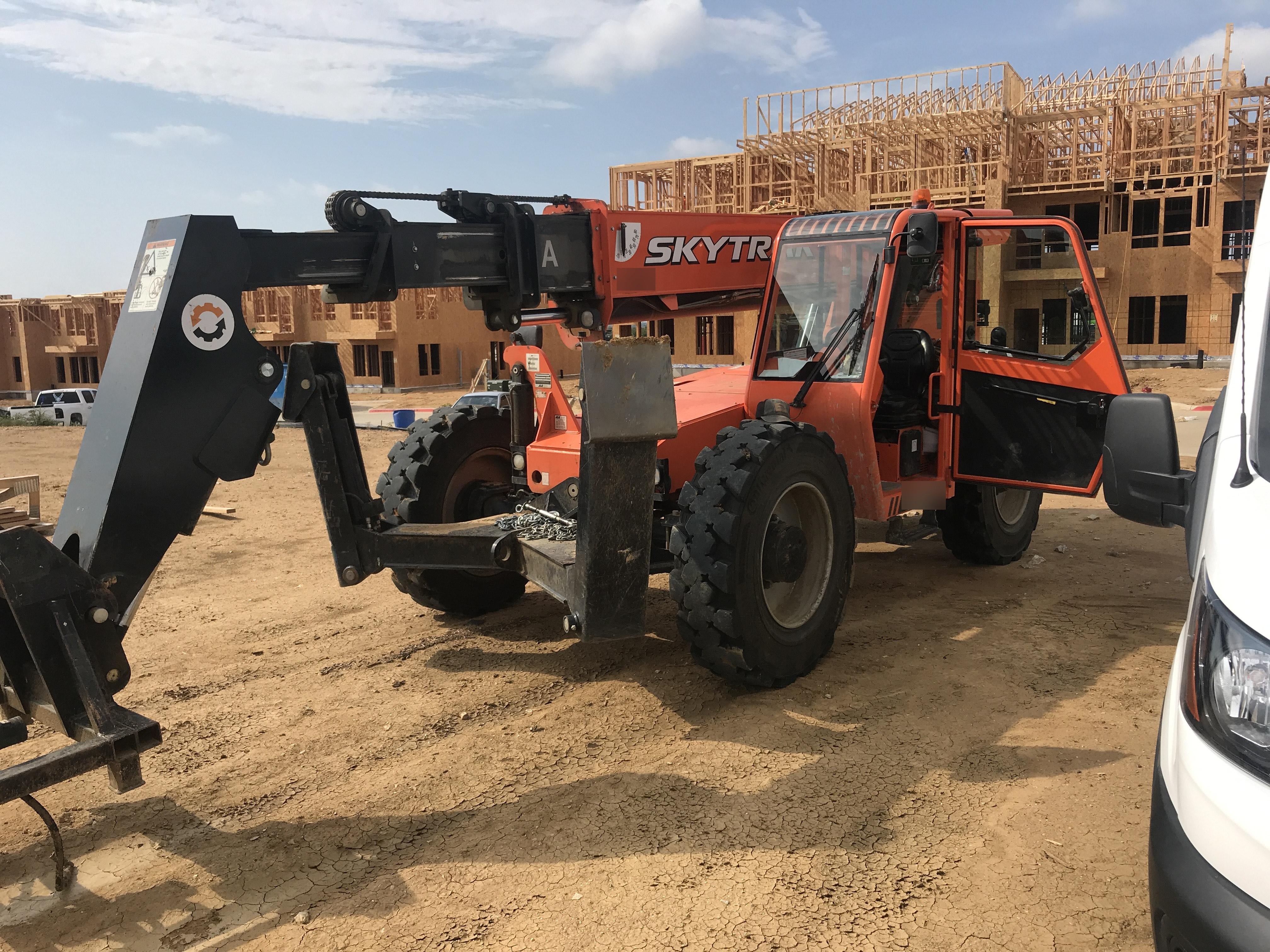 2019 SKYTRAK 10054