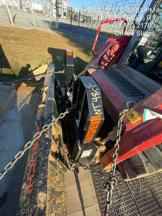 2021 TAKEUCHI 48" Pallet Forks - Takeuchi