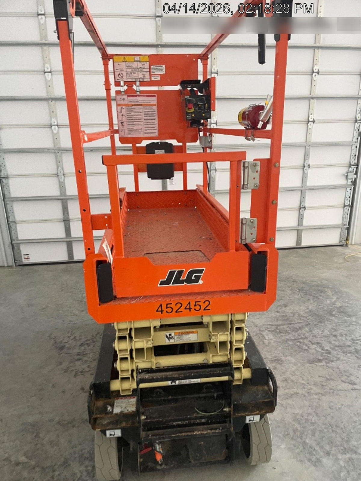 2024 JLG ES1932