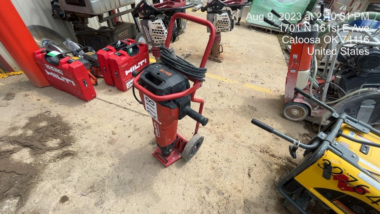 2022 HILTI TE 3000-AVR