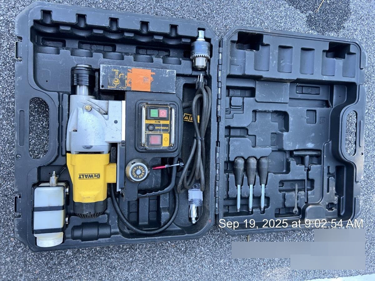 2022 DEWALT DWE1622K