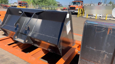 2023 JLG 1001100822