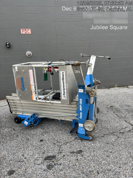 2019 GENIE AWP-30S
