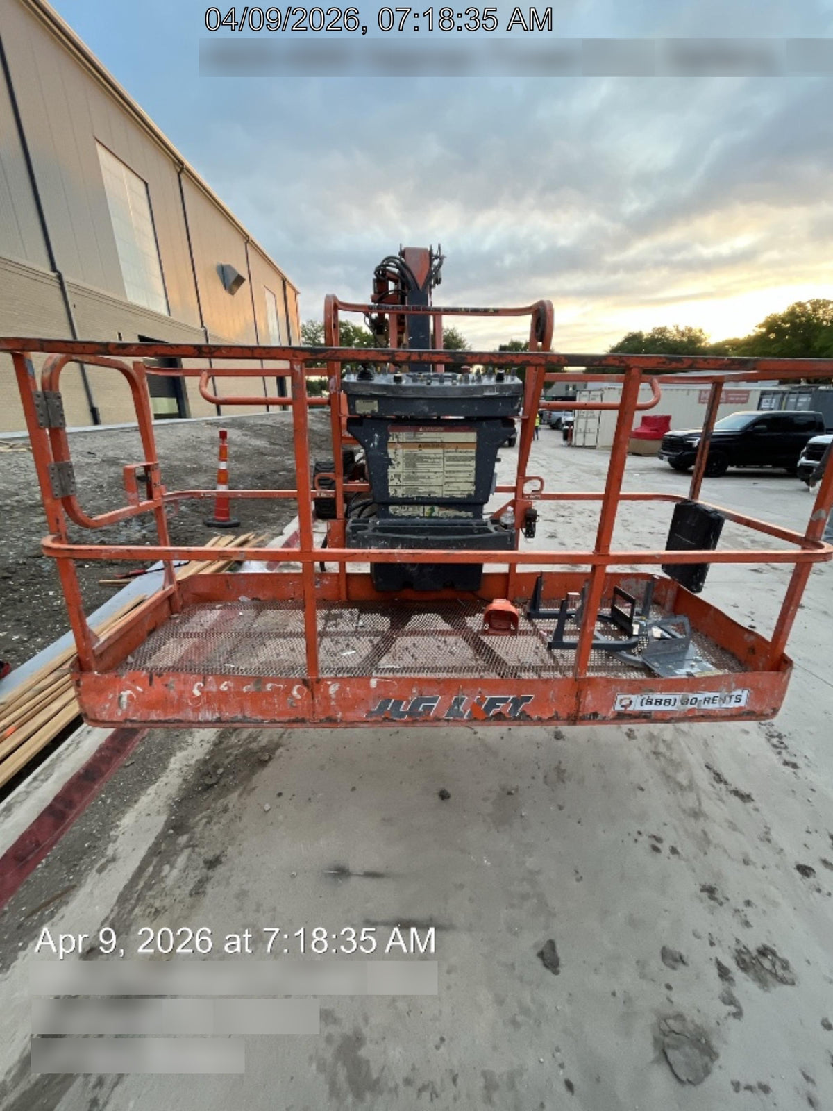 2021 JLG 660SJ
