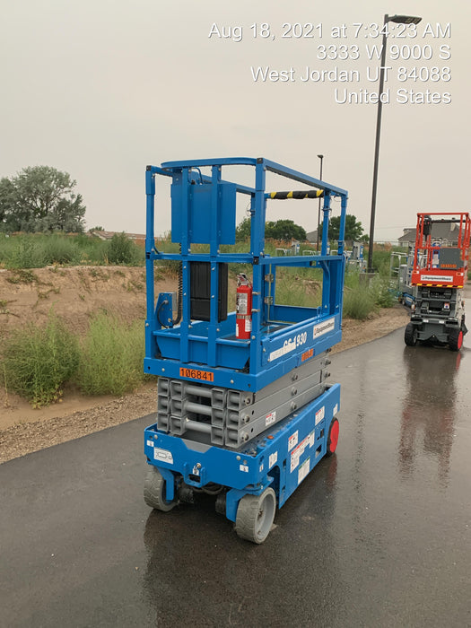 2020 Genie GS-1930 Solid Non Marking Tires, Beacon, Folding rails with half height swing gate, 800W Inverter