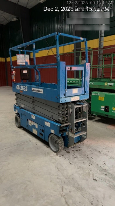 2019 Genie GS-2632 Folding rails with half height swing gate