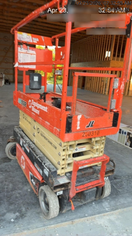 2022 JLG ES1932