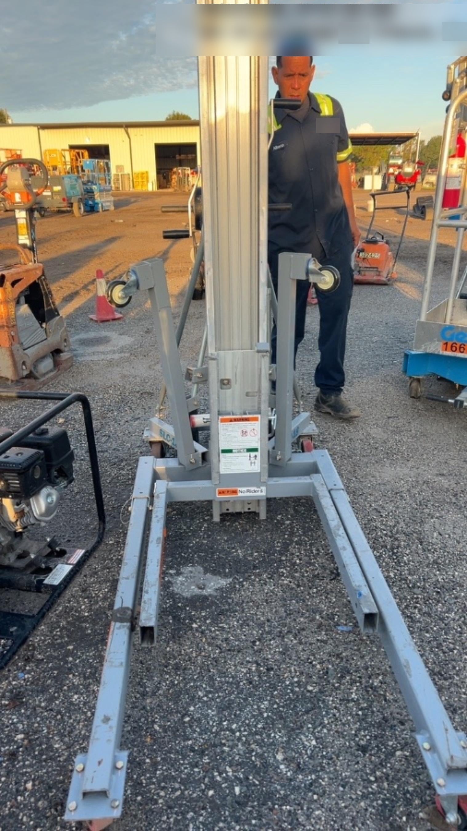 2025 GENIE SLC-18