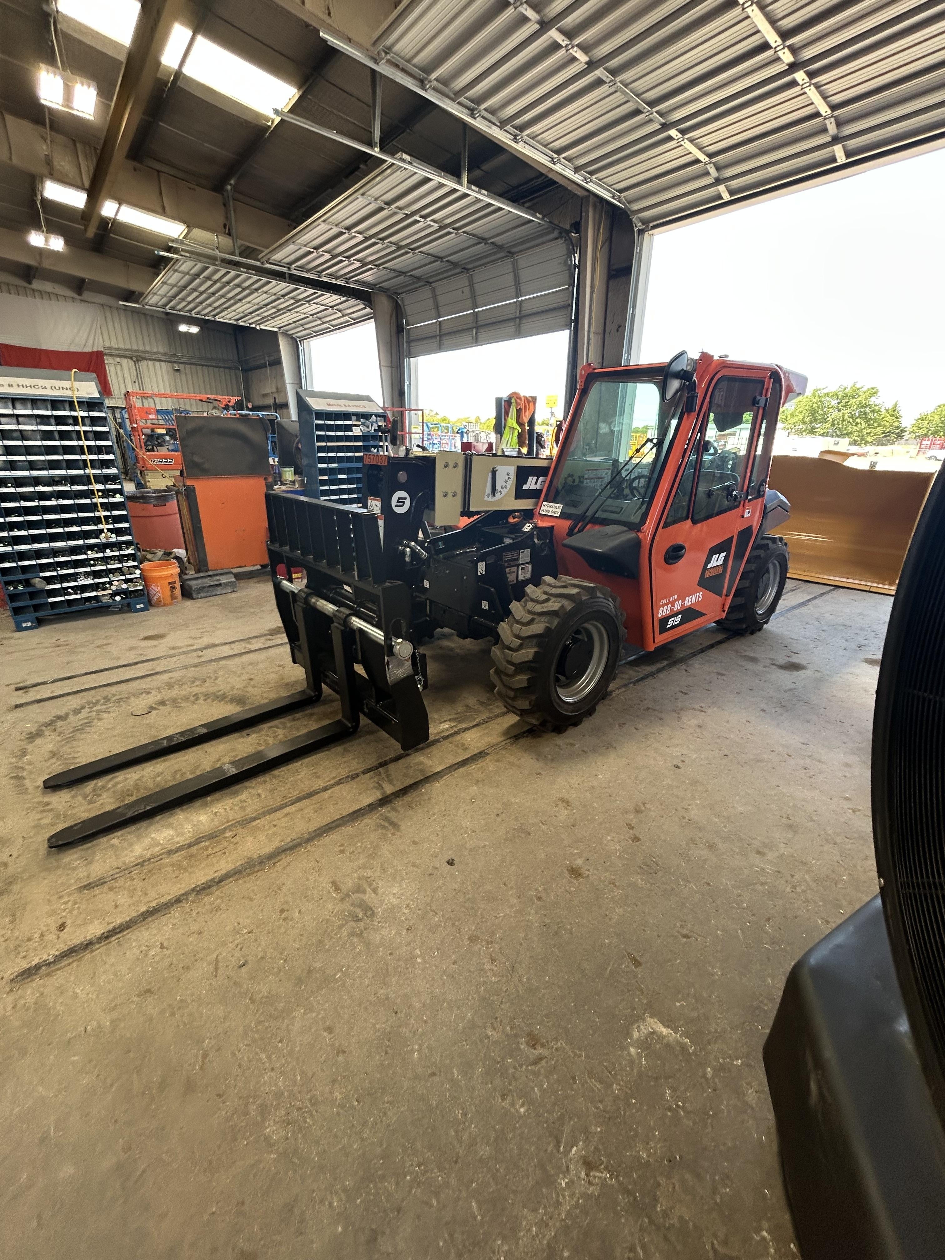 2026 JLG 519