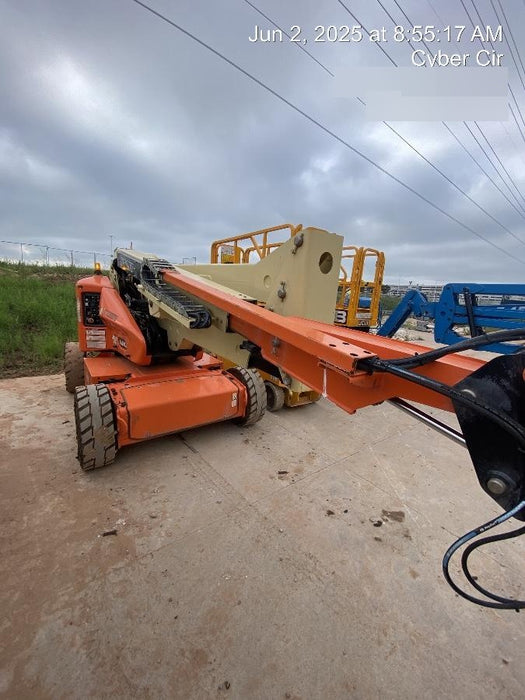 2019 JLG E450AJ