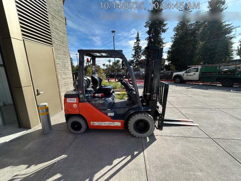 2022 TOYOTA 50-8FGU25