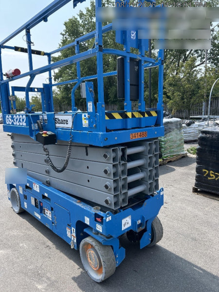 2023 GENIE GS-3232