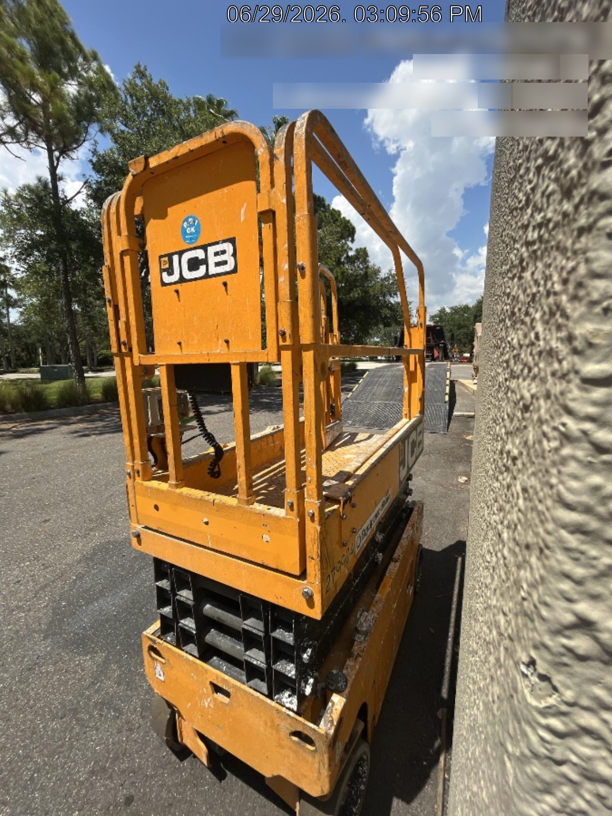 2023 JCB S1930E