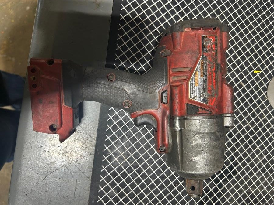 2024 MILWAUKEE 2864-20