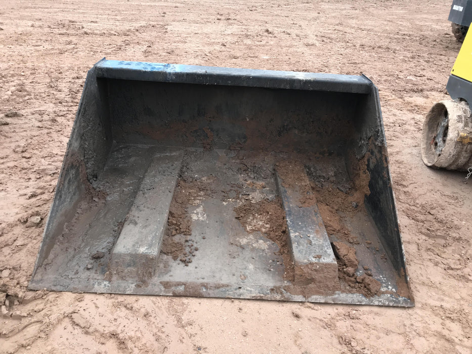 2019 ARROW MATERIAL HANDLING Dump Hopper