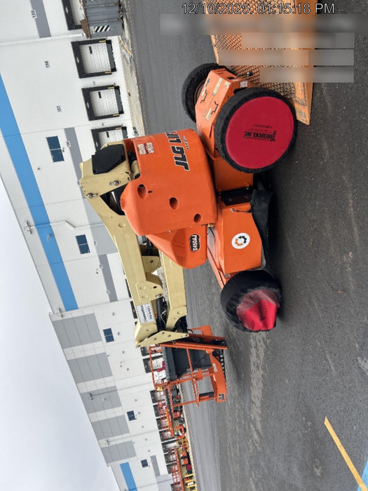 2019 JLG E450AJ