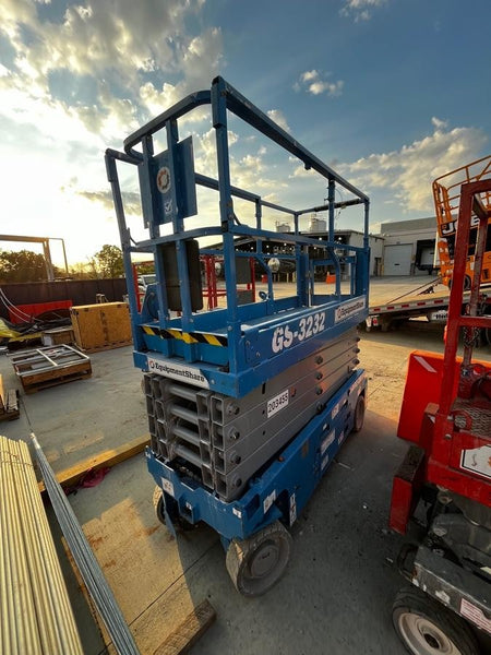 2022 GENIE GS-3232