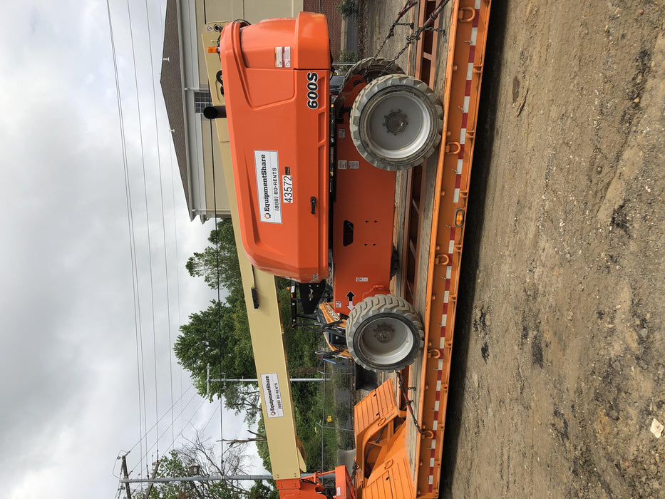 2019 JLG 600S 4WD