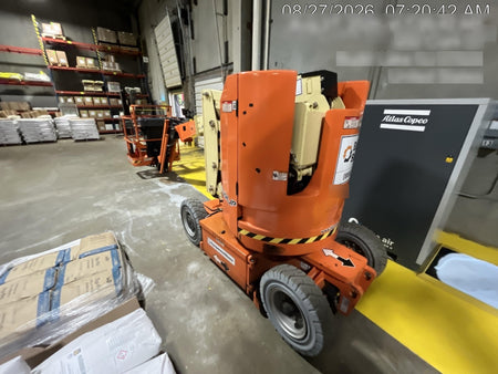 2022 JLG E300AJP