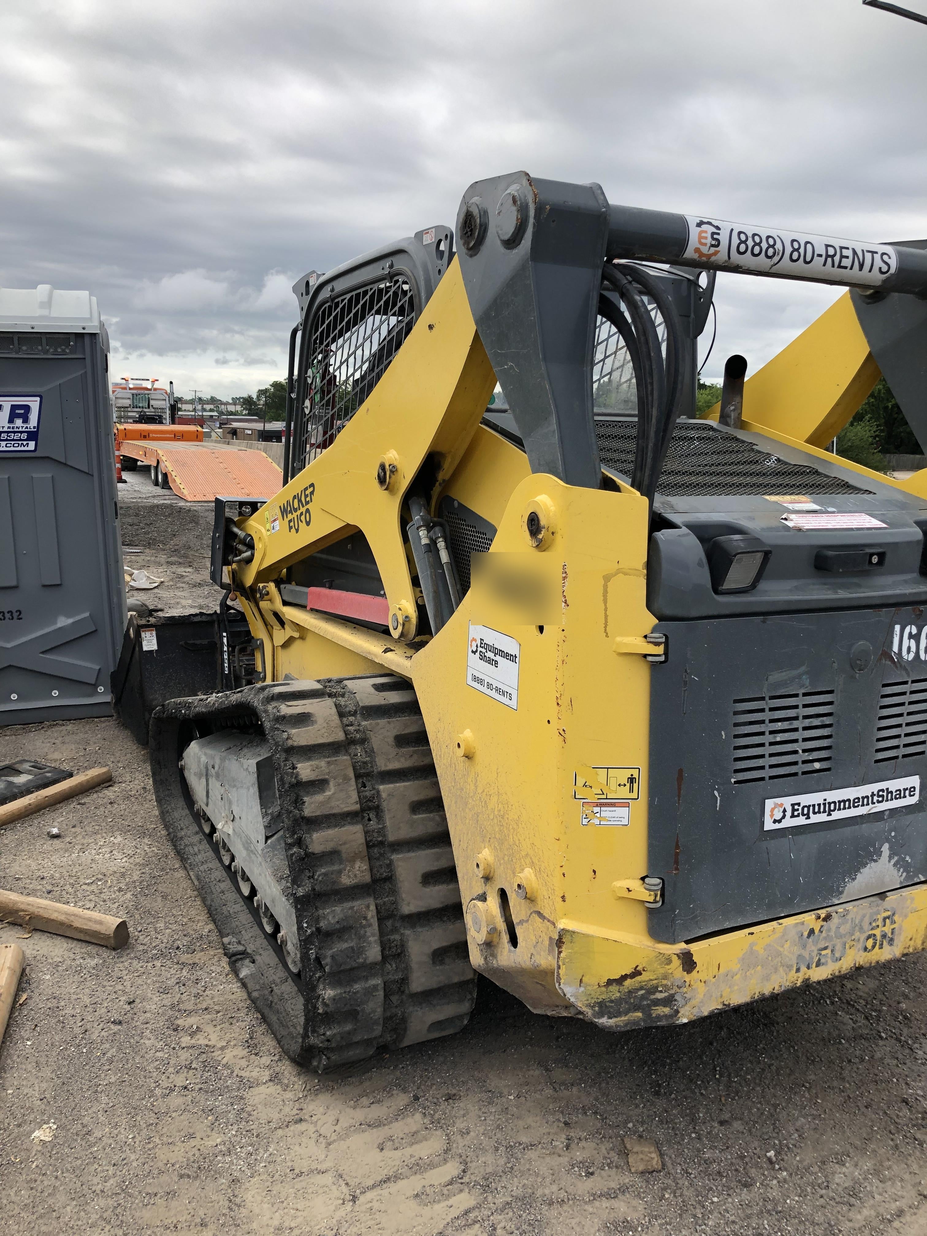 Wacker Neuson ST45 Wacker Neuson ST45 10K Tracked Skid Loader, Canopy, ISO, Bucket Leveling, 84" Bucket w/ Smooth bolt on edge