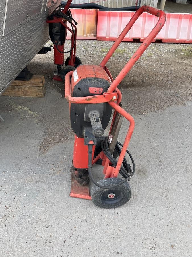 2019 HILTI TE 3000-AVR