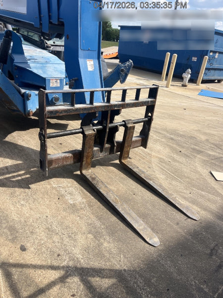 2019 Genie GTH-1056 Cab/Heat/AC, Solid RT Tires, LED Work Lights, Beacon 60" QA Carriage, 60" Forks