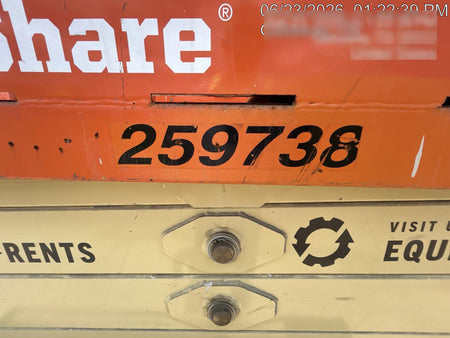 2022 JLG ES3246