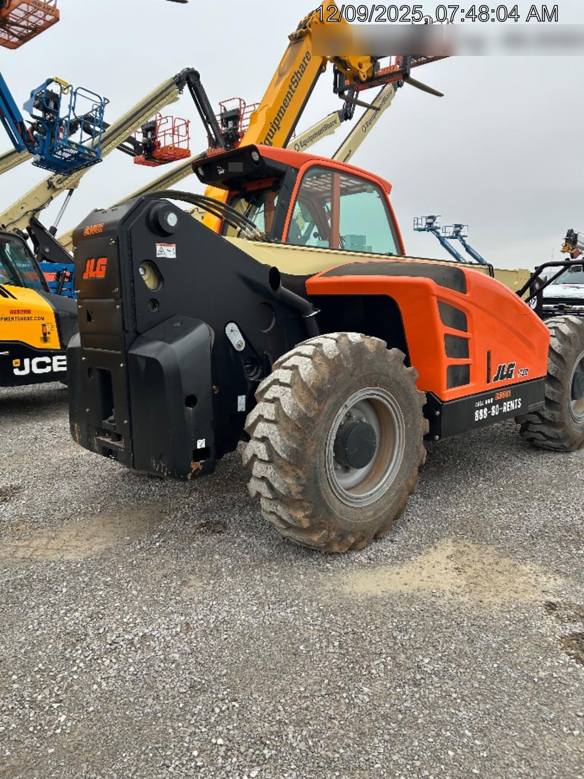 2025 JLG 1732