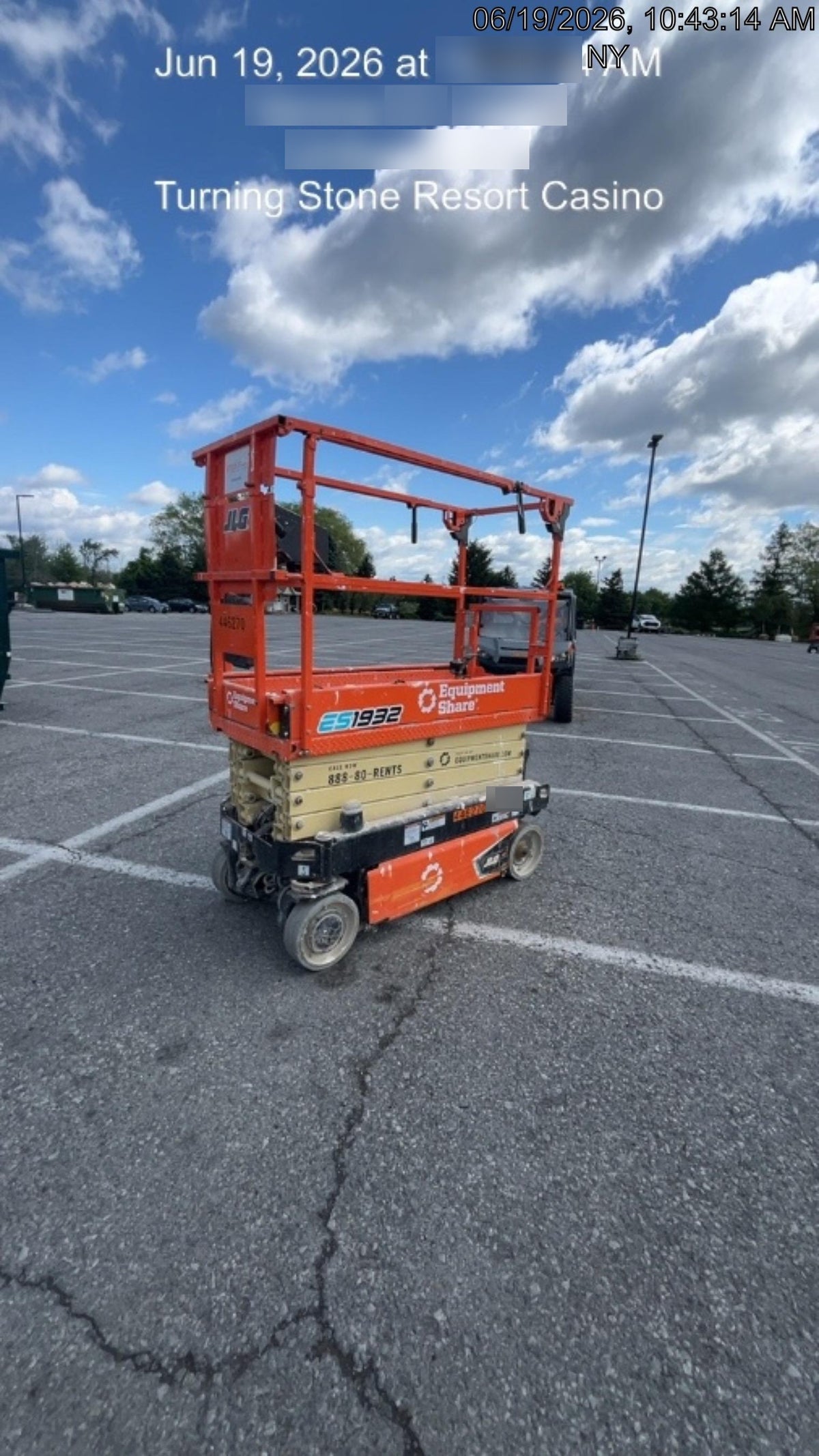 2024 JLG ES1932