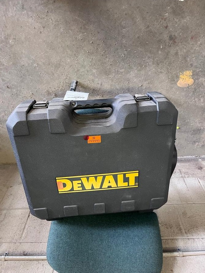 2023 DEWALT DWE1622K