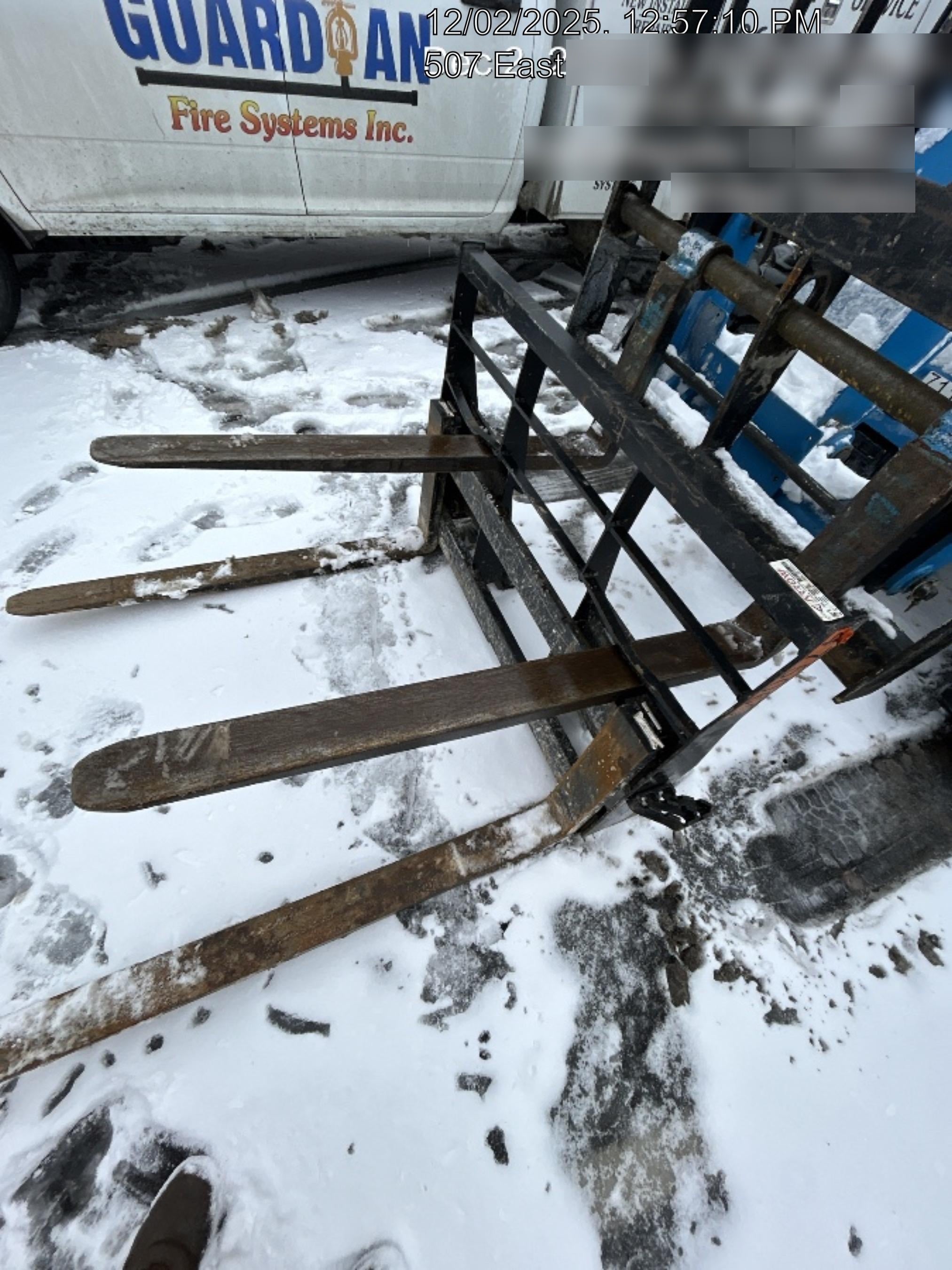 2024 ARROW MATERIAL HANDLING 48" Pallet Forks - Arrow