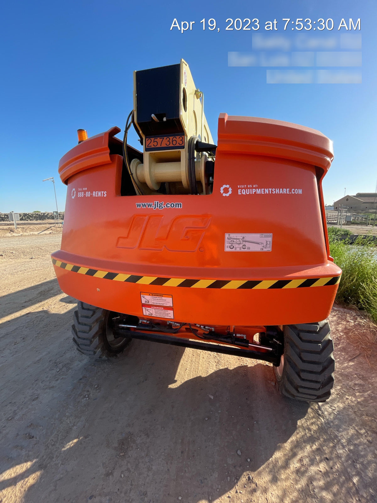 2022 JLG 660SJ