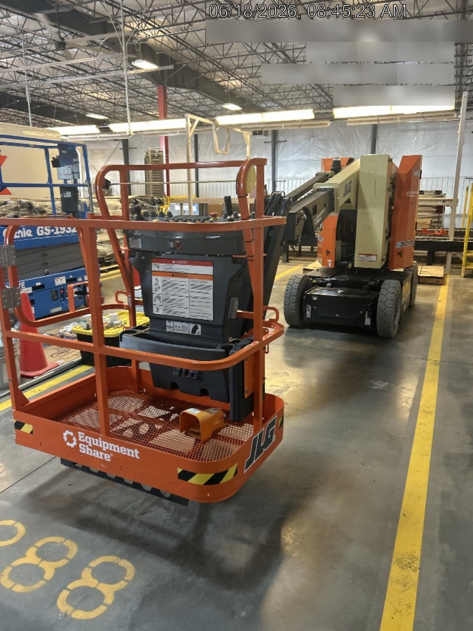 2025 JLG E300AJP