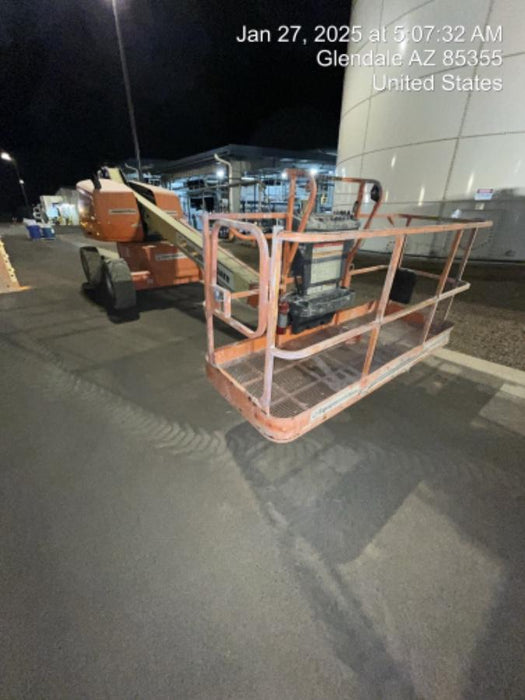 2020 JLG 400S