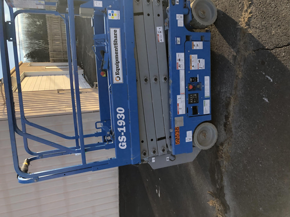 2019 Genie GS-1930 Fixed Rails with Chain Entry