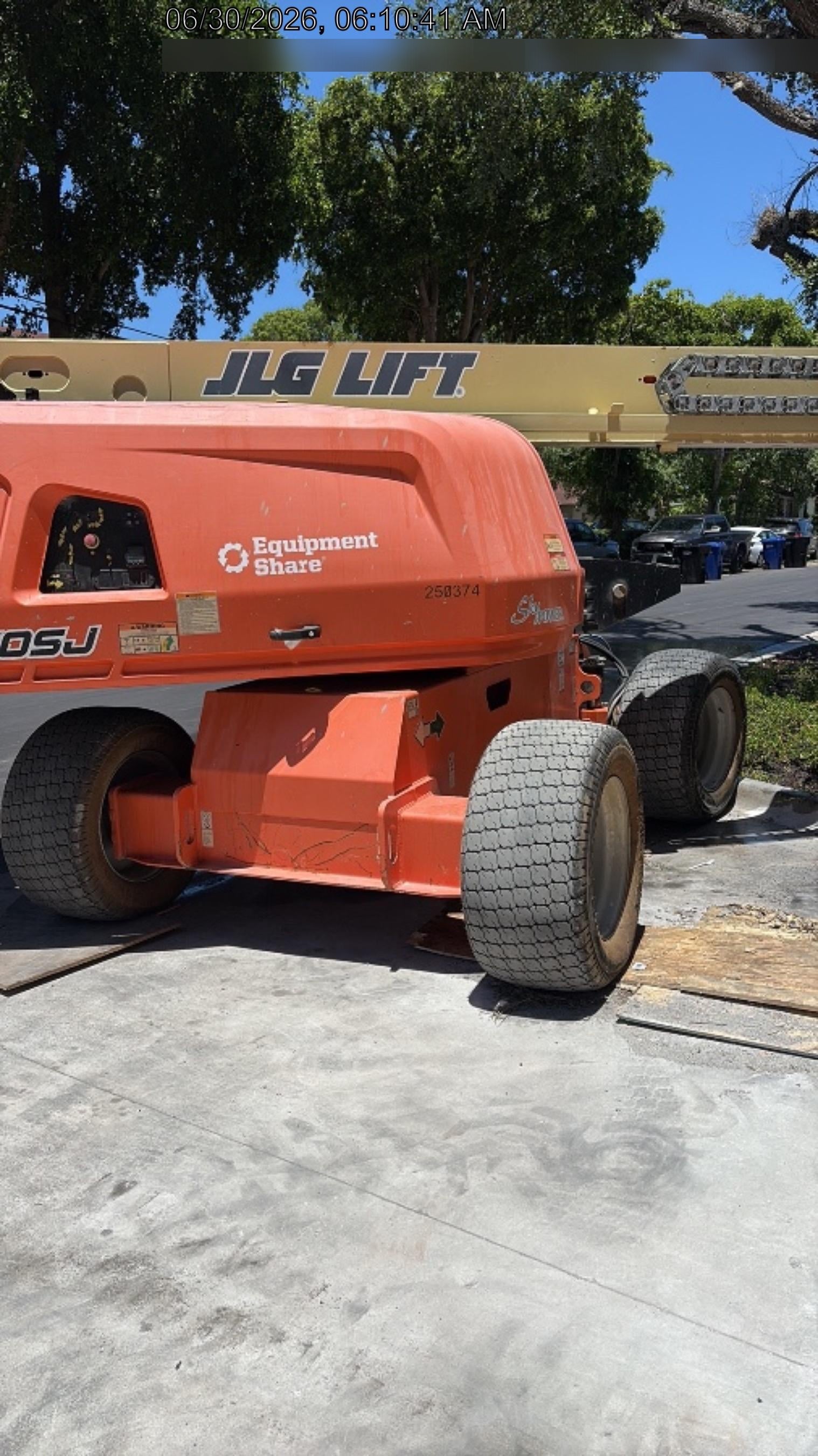2022 JLG 660SJ