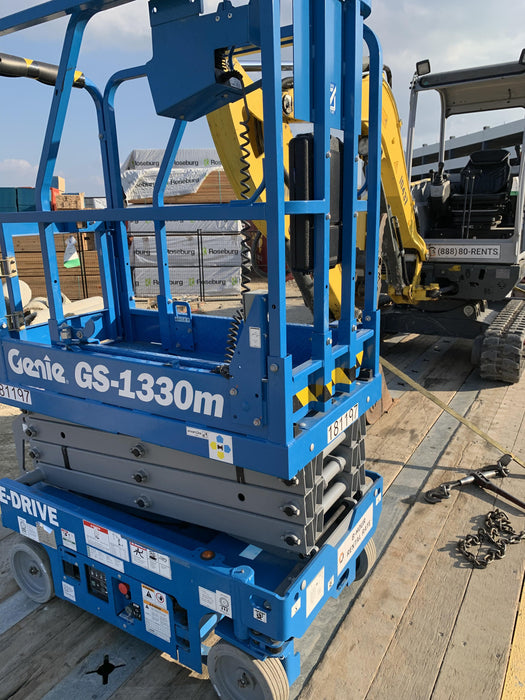 2021 GENIE GS-1330m