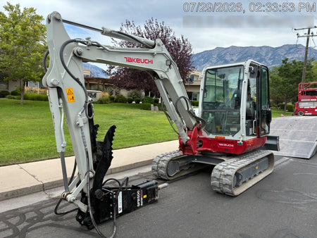 2023 TAKEUCHI TB250-2C