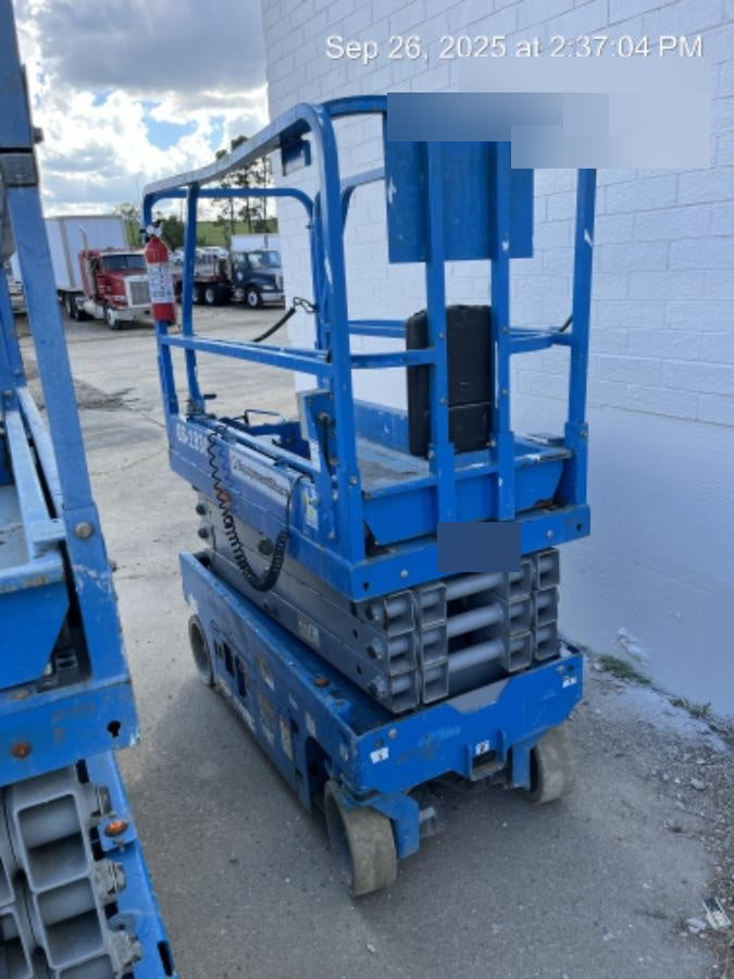 2020 Genie GS-1930 Fixed rails with chain entry gate - Pre A92.20