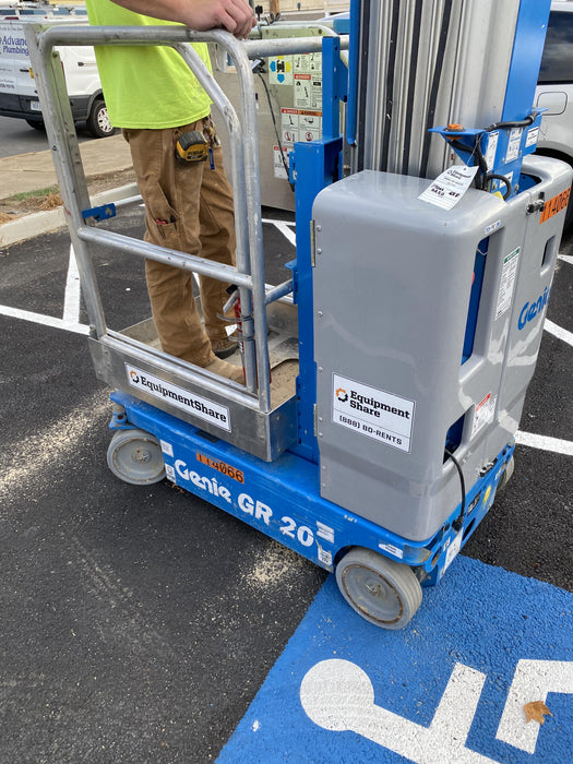2020 GENIE GR-20