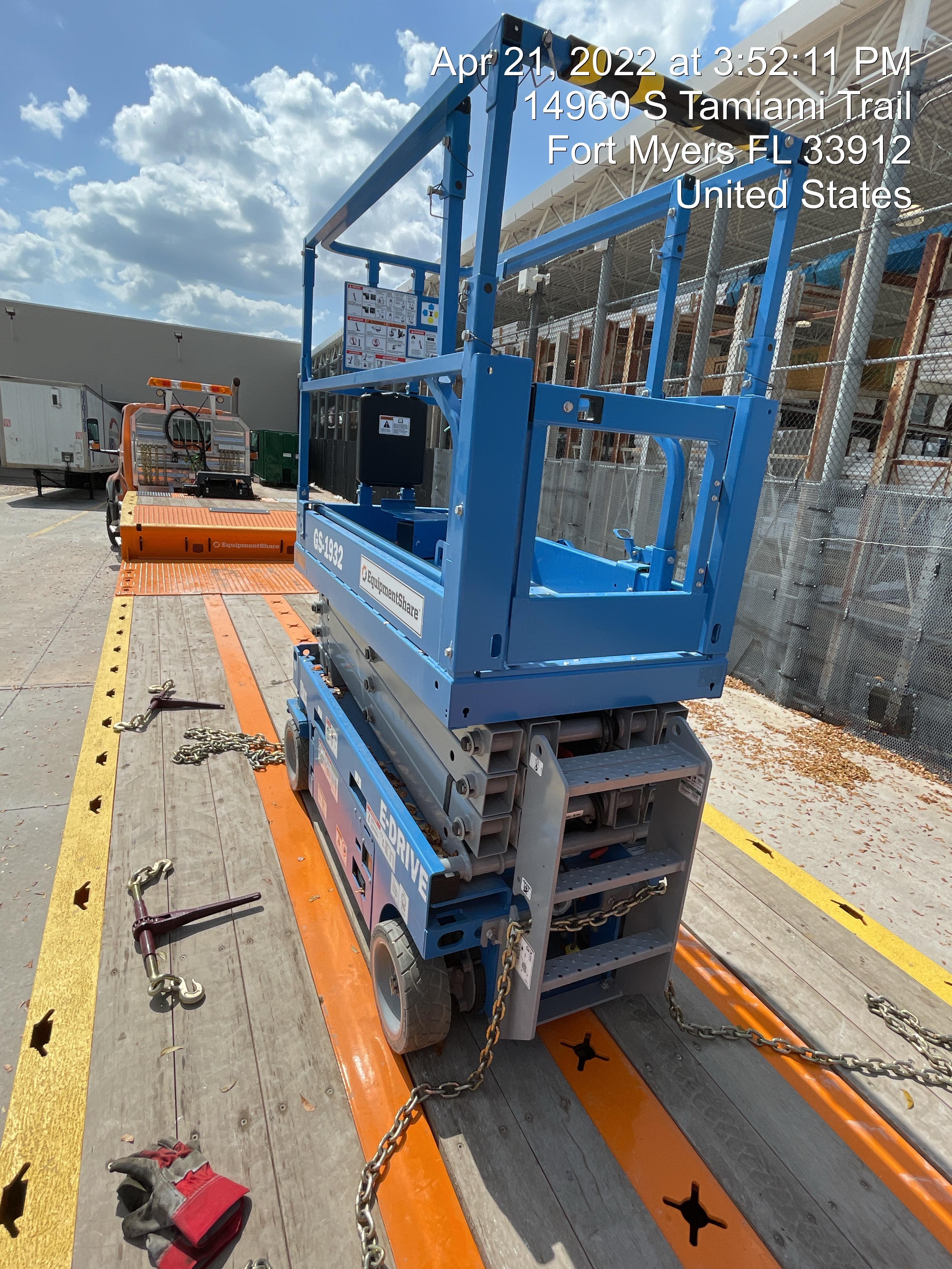 2022 GENIE GS-1932