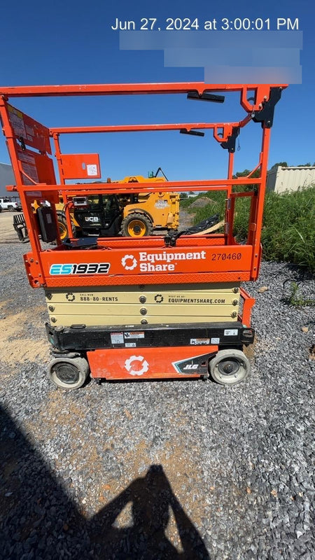2022 JLG ES1932