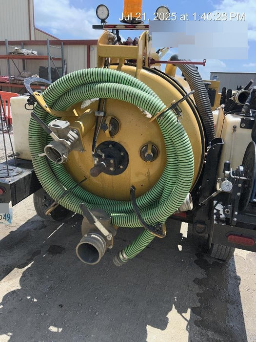 2023 Vac-Tron LP573XDT T4 Koehler Diesel Engine, 500 Gallon Debris Tank, x2 100 Gallon Water Tanks